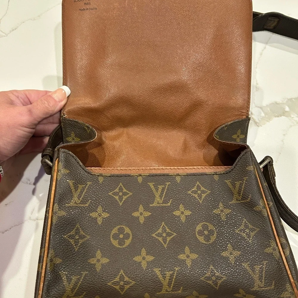Louis Vuitton Cartouchiere MM